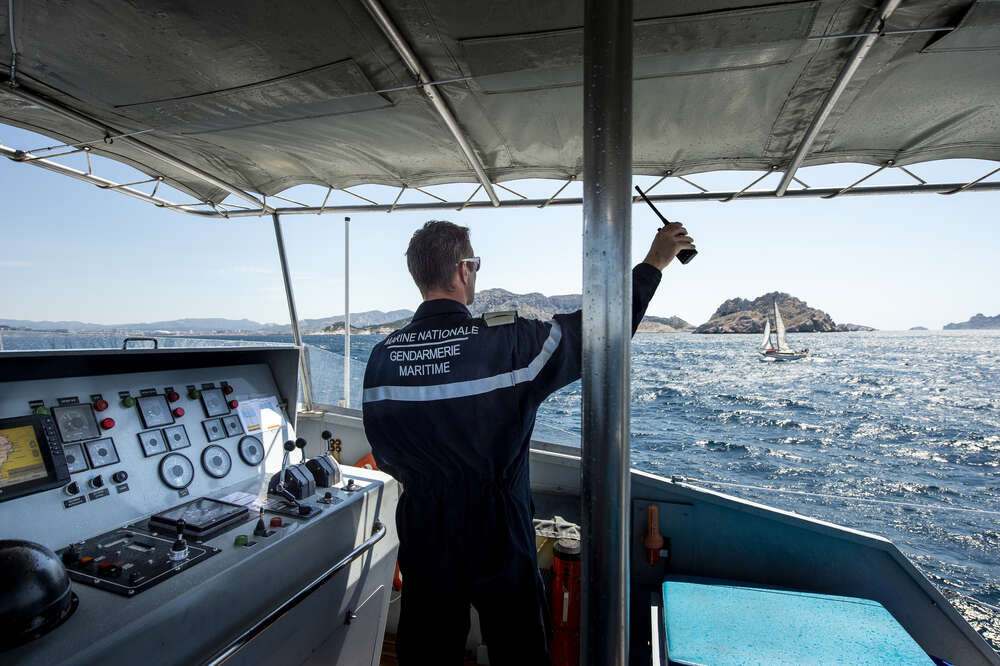 Navigation maritime et contraintes visuelles en mer